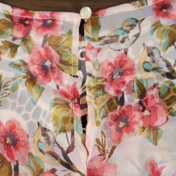 Disney x‎ Lauren Conrad Snow White Sheer Floral & Bird Lace Neck Top Shirt XL - Picture 9 of 11